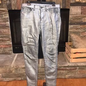 Metallic silver pant.